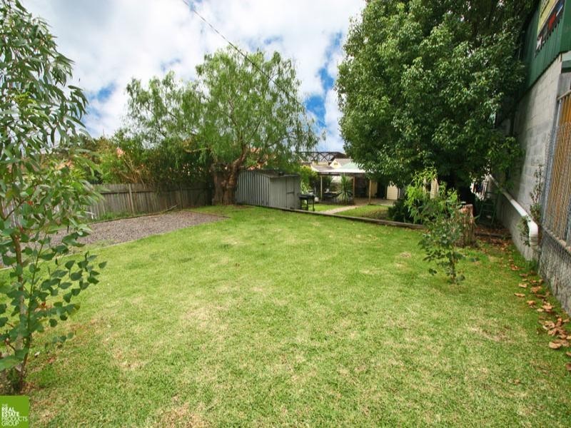 15 Military Road, Port Kembla NSW 2505