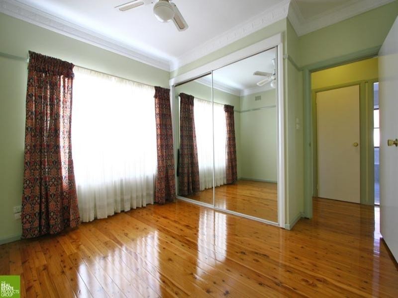 146 Meadow Street, Balgownie NSW 2519