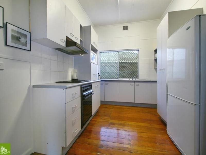 31 Fifth Avenue, Port Kembla NSW 2505