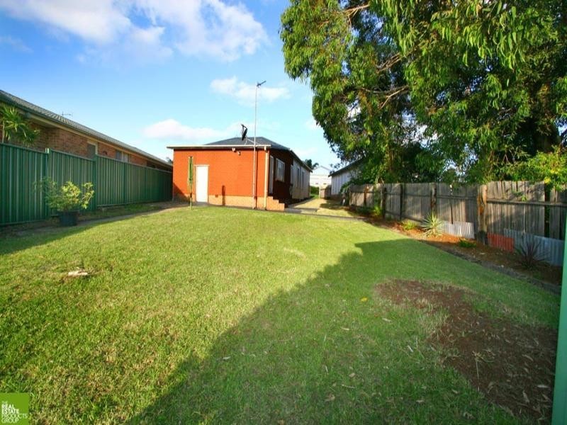 31 Fifth Avenue, Port Kembla NSW 2505