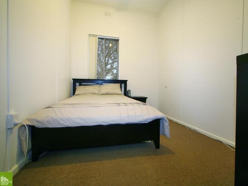 31 Fifth Avenue, Port Kembla NSW 2505