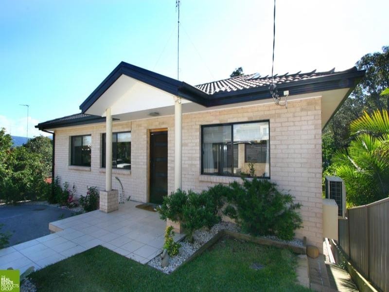 2/60 The Avenue, Mount Saint Thomas NSW 2500