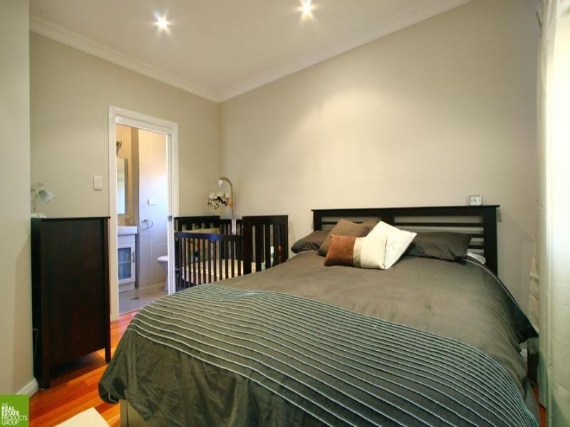 2/60 The Avenue, Mount Saint Thomas NSW 2500