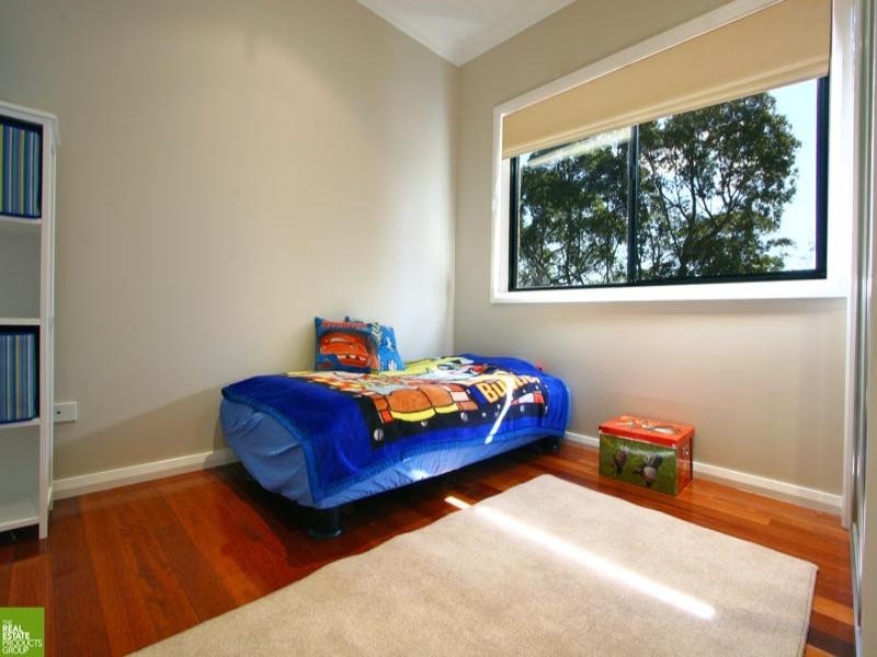 2/60 The Avenue, Mount Saint Thomas NSW 2500