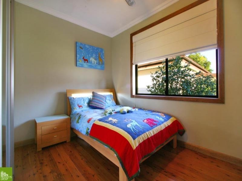 1 Chalmers Street, Balgownie NSW 2519