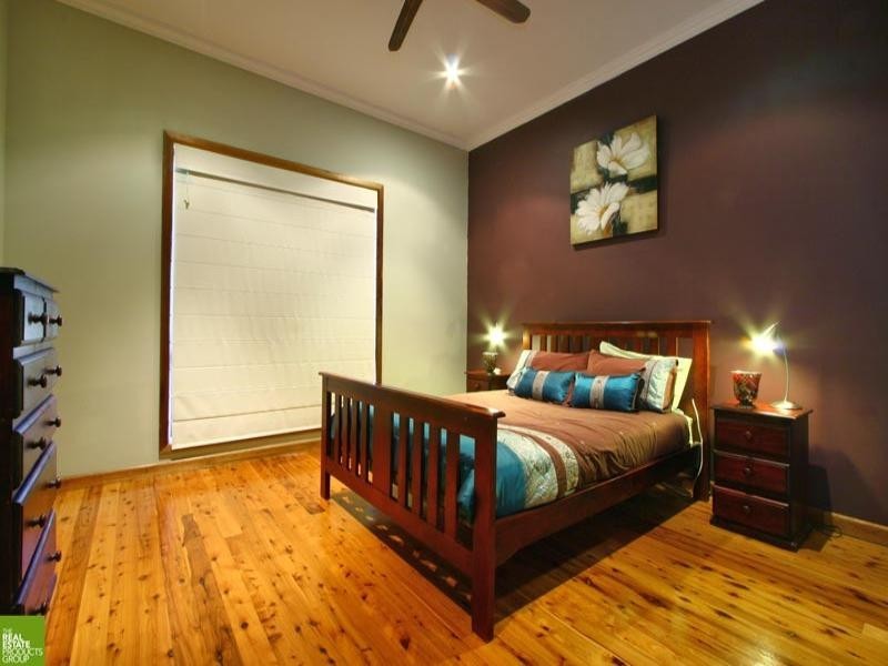 1 Chalmers Street, Balgownie NSW 2519