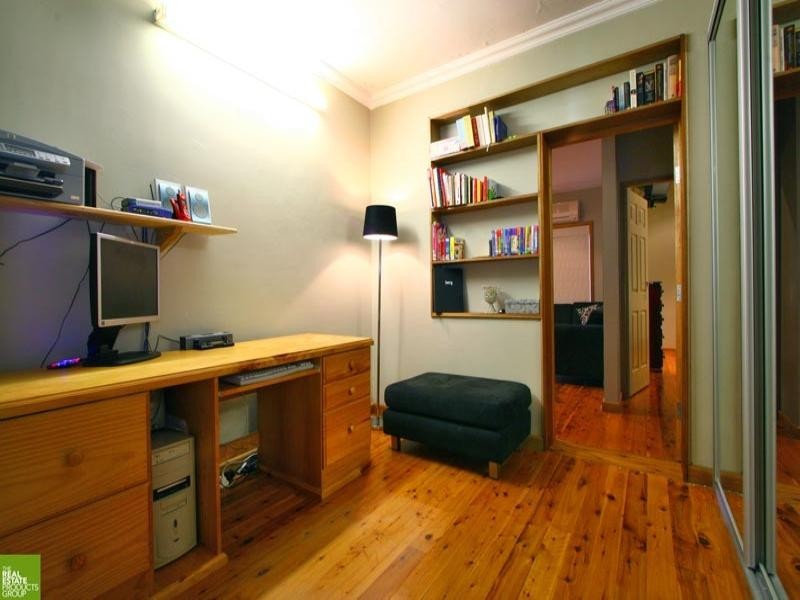 1 Chalmers Street, Balgownie NSW 2519