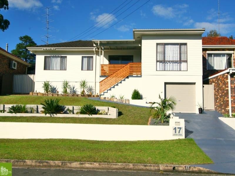 17 Leigh Crescent, Unanderra NSW 2526