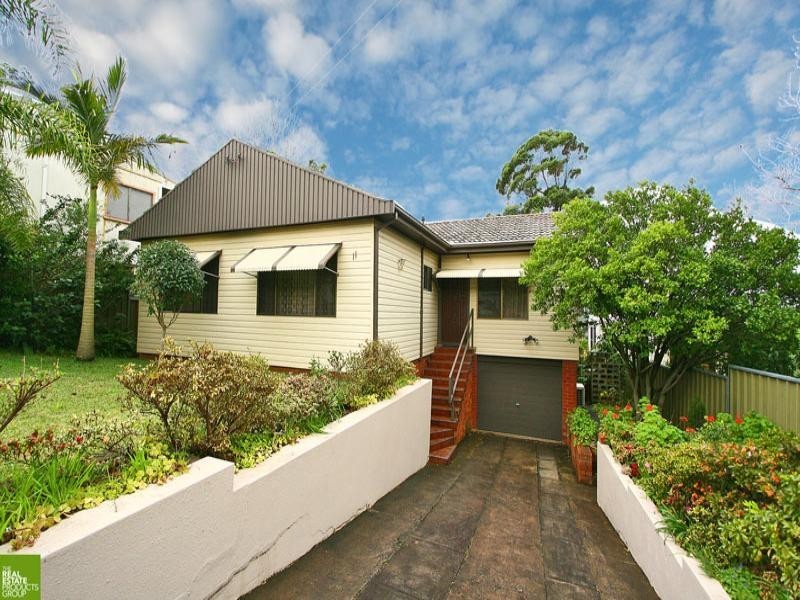 11 Joseph Street, Woonona NSW 2517