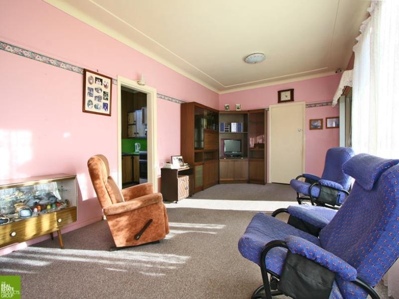 107 Albert Street, Unanderra NSW 2526