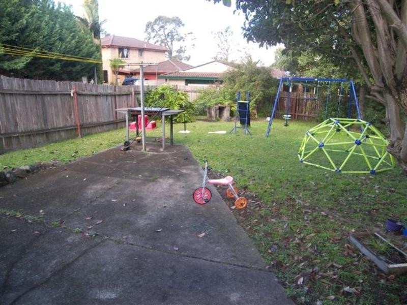 109 Thirroul Road, Kanahooka NSW 2530