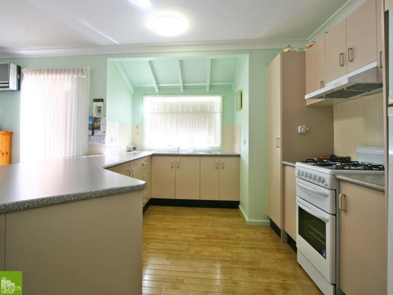 14 Ashmore Place, Kanahooka NSW 2530