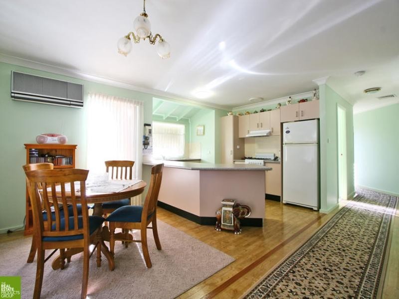 14 Ashmore Place, Kanahooka NSW 2530