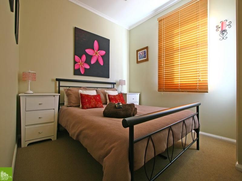 36 Graham Street, Unanderra NSW 2526