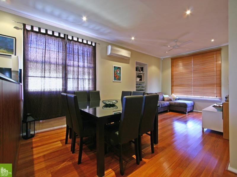 36 Graham Street, Unanderra NSW 2526