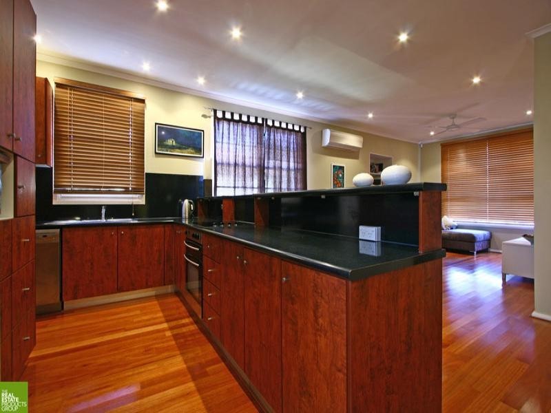 36 Graham Street, Unanderra NSW 2526