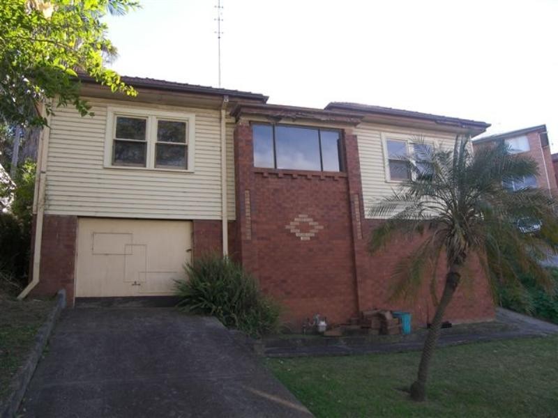 32 McKenzie Avenue, Wollongong NSW 2500