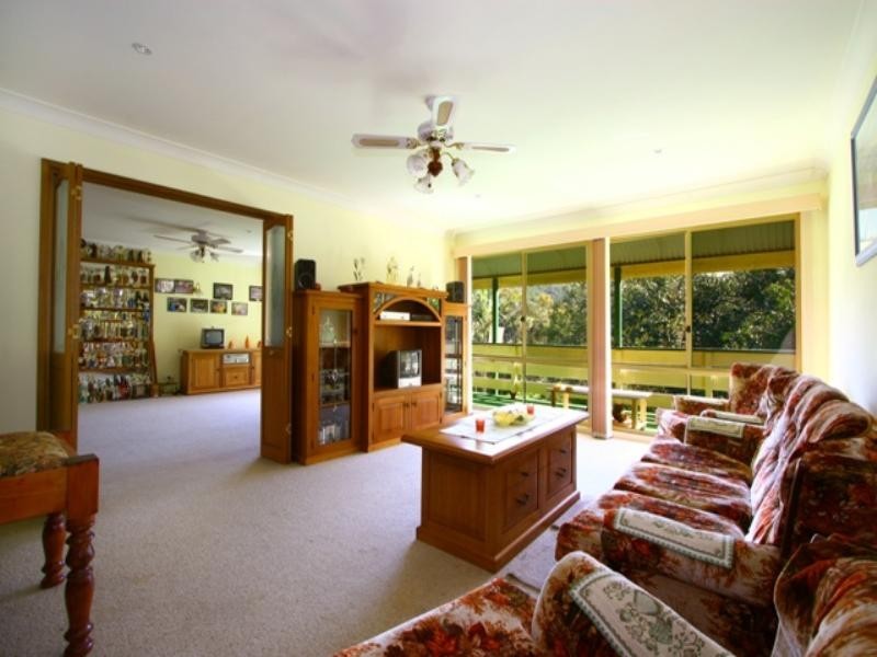 50 Yates Avenue, Mount Keira NSW 2500