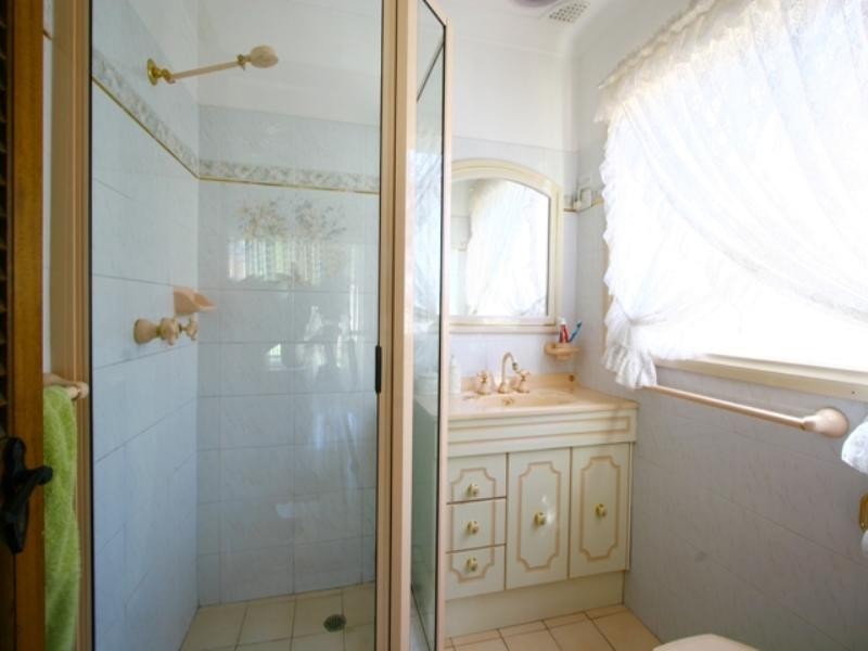 50 Yates Avenue, Mount Keira NSW 2500