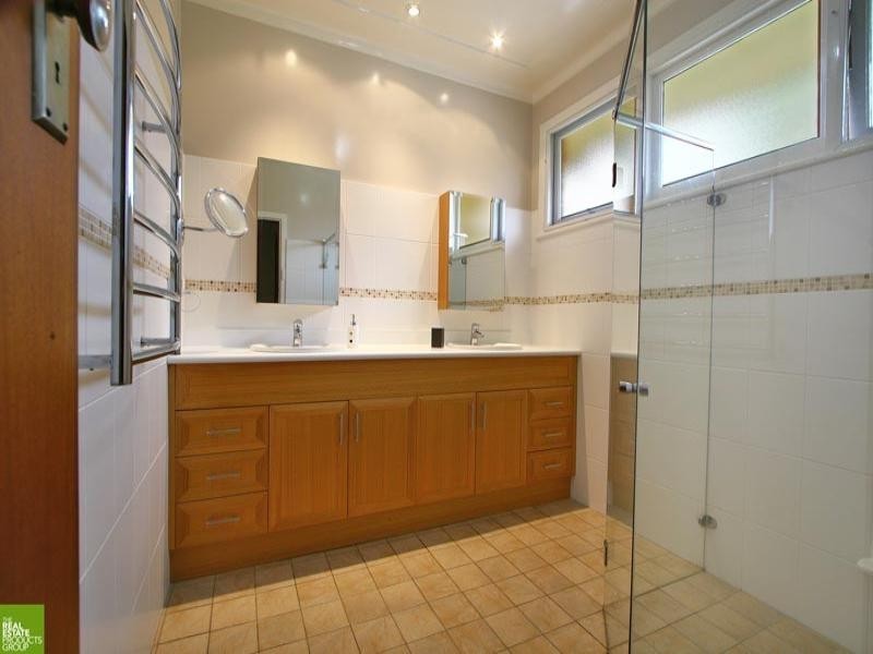 11-13 Bellebrae Avenue, Mount Ousley NSW 2519