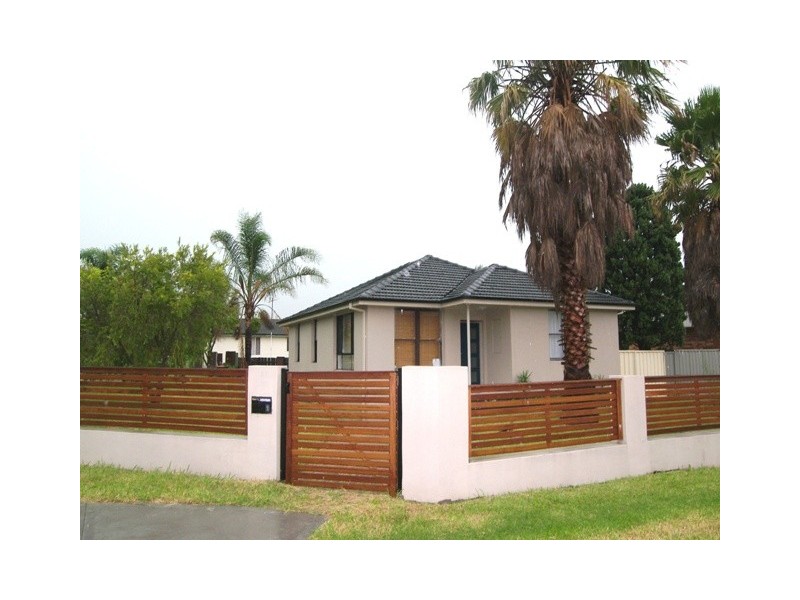 1 Karmal Street, Berkeley NSW 2506