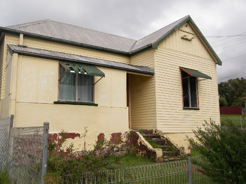 39 Willcath Street, Bulli NSW 2516