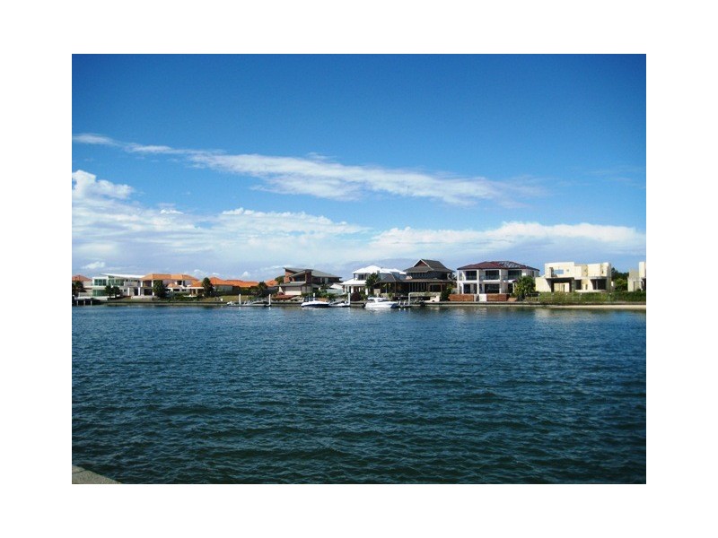 2 Oriole Close, Banksia Beach QLD 4507