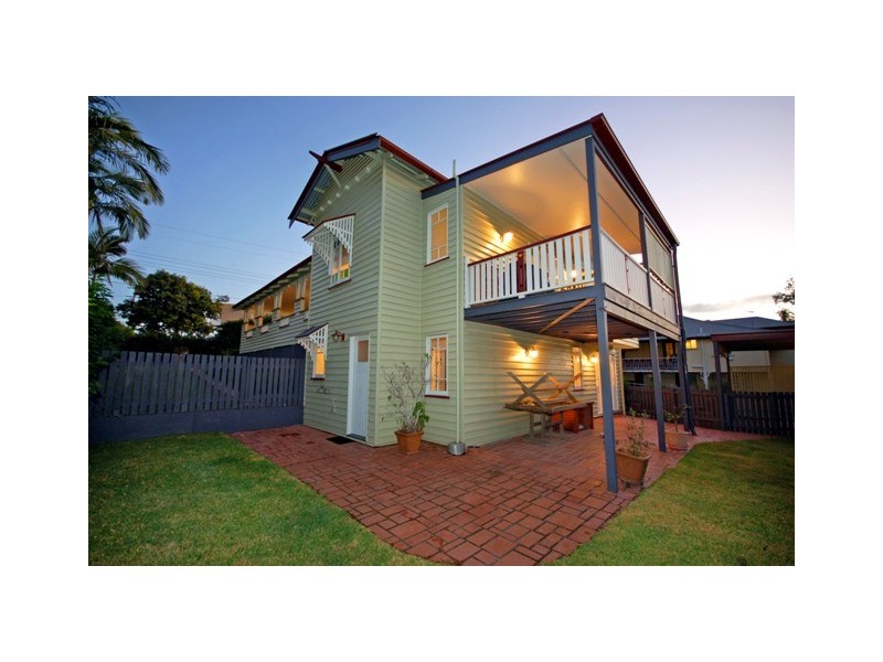 32 Cracknell Road, Annerley QLD 4103