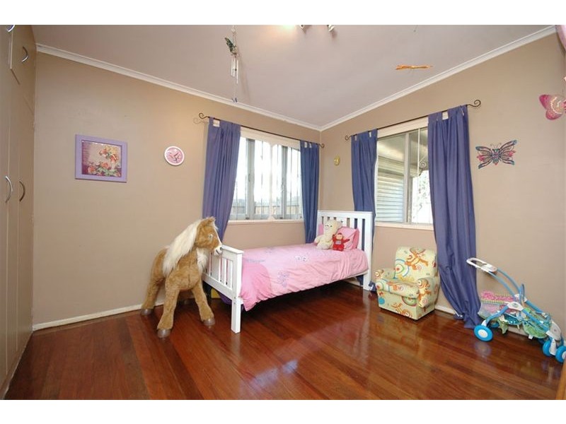 4 Kawana Street, Archerfield QLD 4108