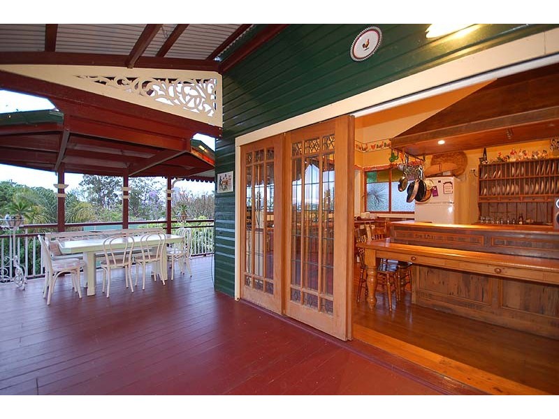 35 Brighton Road, Highgate Hill QLD 4101