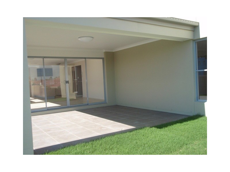 24 Larapinta Circuit, Parkinson QLD 4115