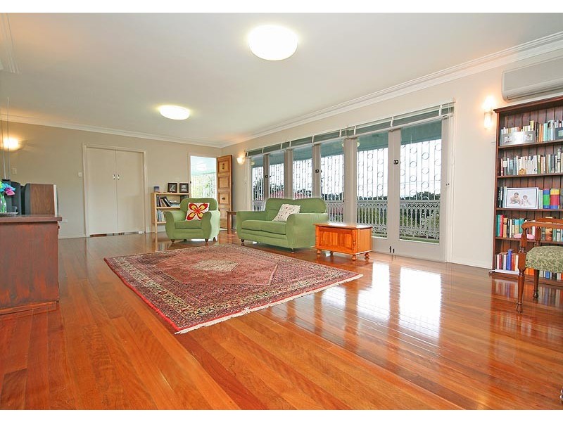 20 Garioch Street, Tarragindi QLD 4121