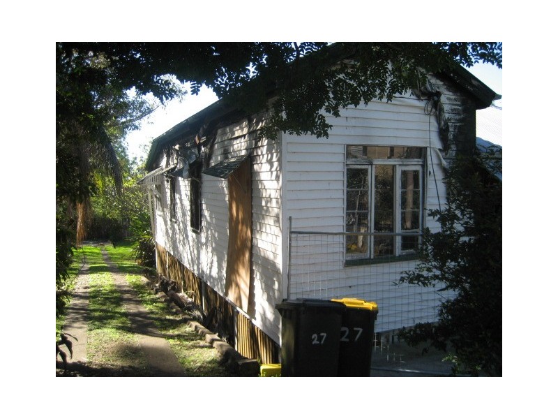 27 Portland Street, Annerley QLD 4103