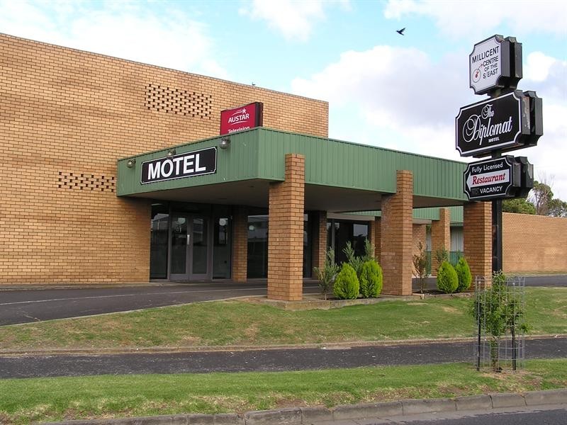 51 Mount Gambier Road, Millicent SA 5280