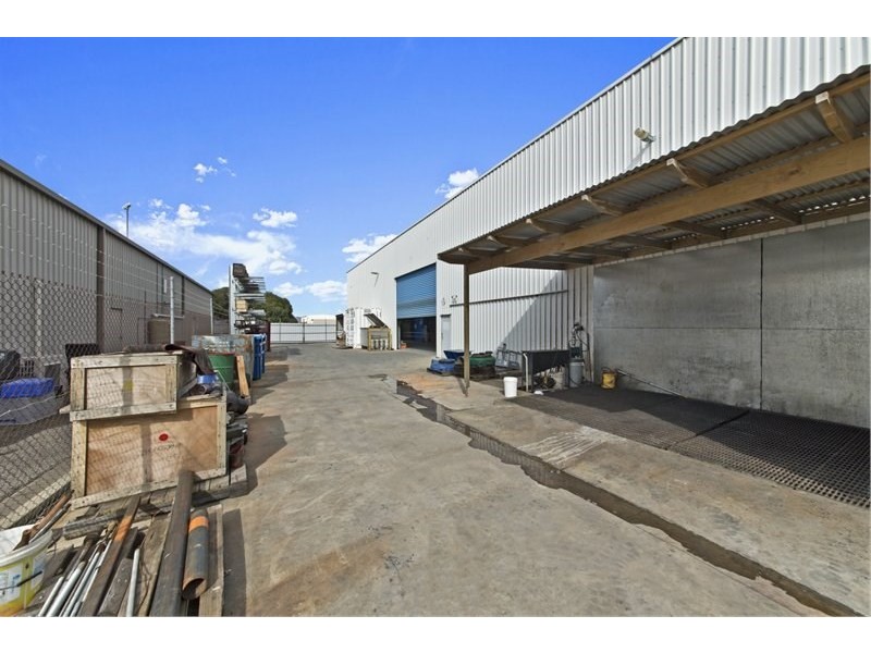 8 Watervale Drive, Green Fields SA 5107