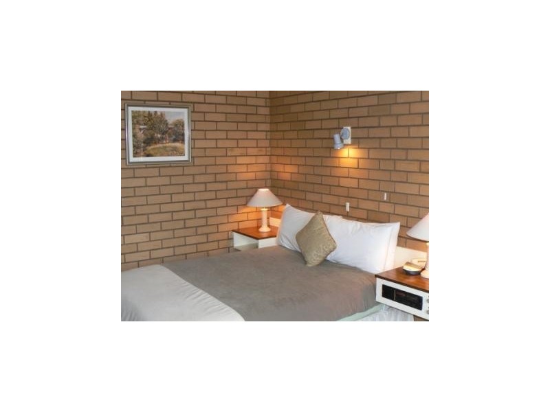 51 Mount Gambier Road, Millicent SA 5280