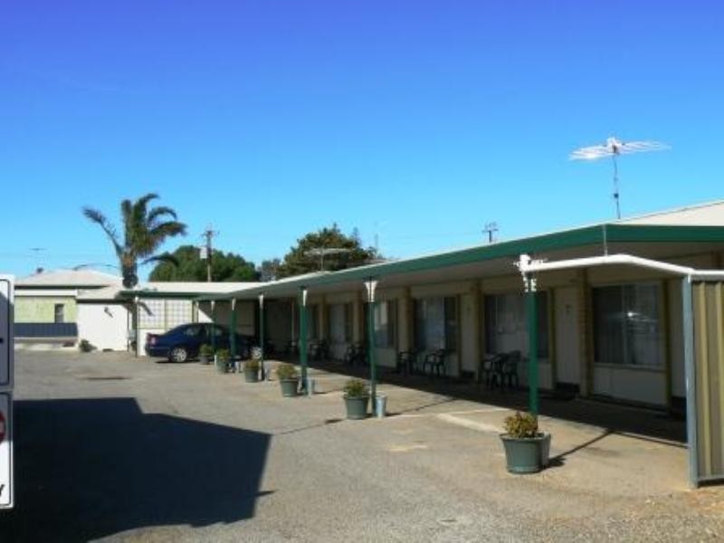 4 Le Messurier Street, Murray Bridge SA 5253
