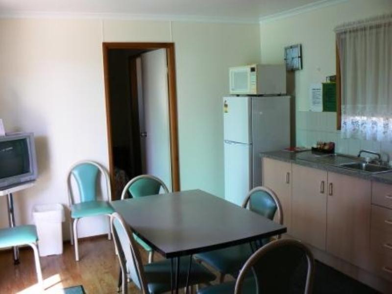4 Le Messurier Street, Murray Bridge SA 5253