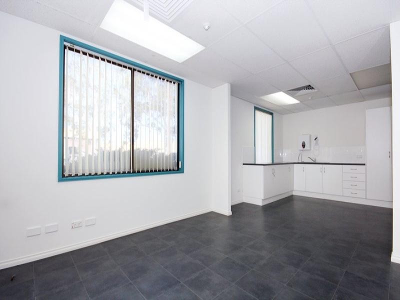 2 Peachey Road, Elizabeth West SA 5113