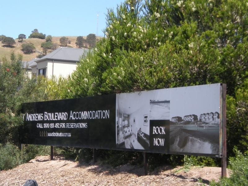 Townhouse 14 St Andrews Boulevard, Normanville SA 5204
