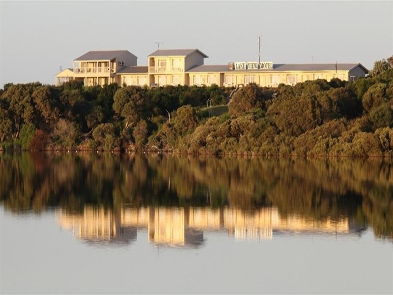 2 Lakeside Drive, Robe SA 5276