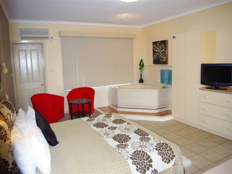 2 Lakeside Drive, Robe SA 5276