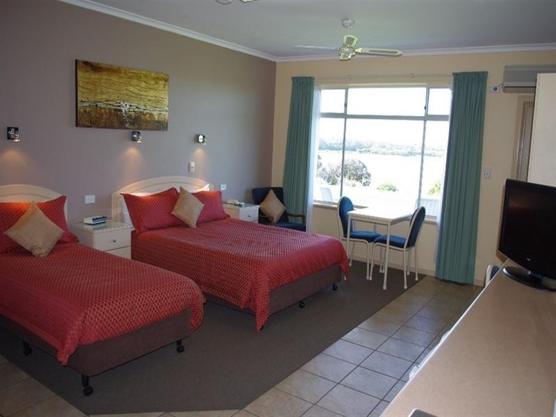 2 Lakeside Drive, Robe SA 5276