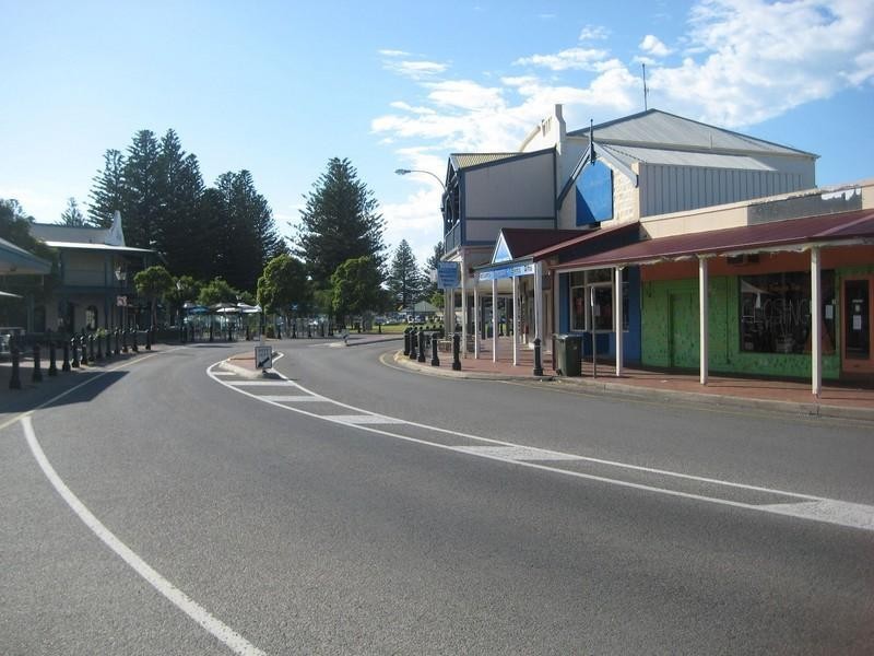 21 Albert Place, Victor Harbor SA 5211