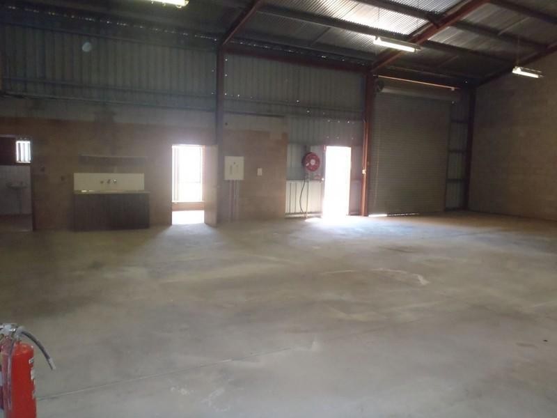 2/16 Staite Street, Wingfield SA 5013