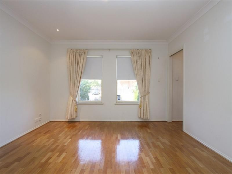 6 Dillon Court, Brompton SA 5007