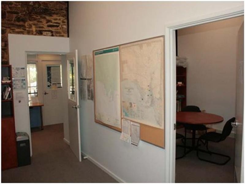 17 Lennon Street, Clare SA 5453