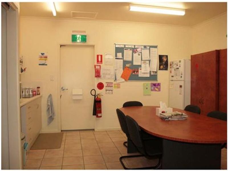 17 Lennon Street, Clare SA 5453