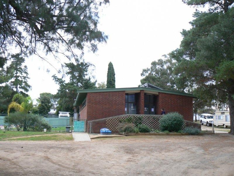 315 Old Adelaide Road, Murray Bridge SA 5253