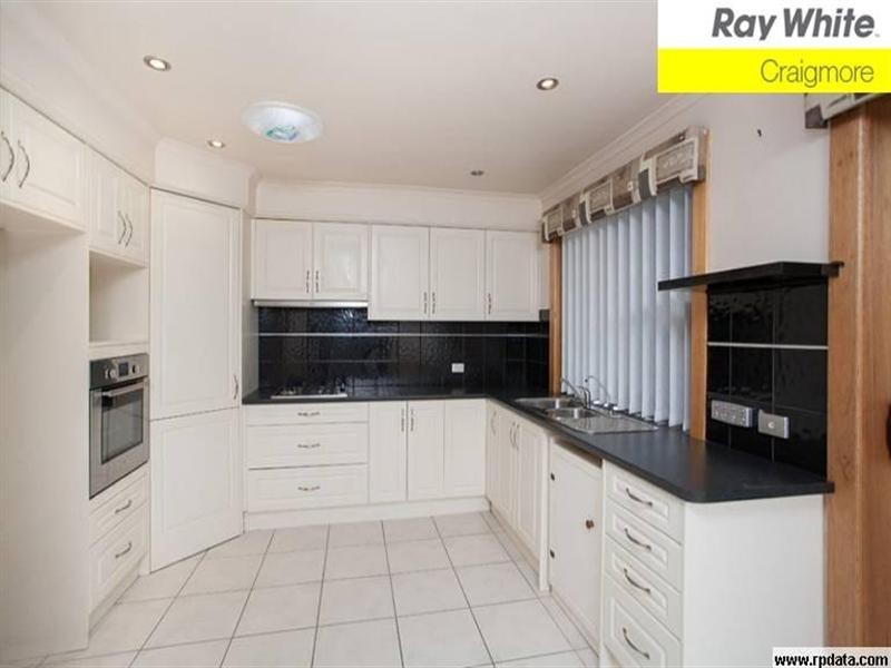 50 Bagalowie Crescent, Smithfield SA 5114